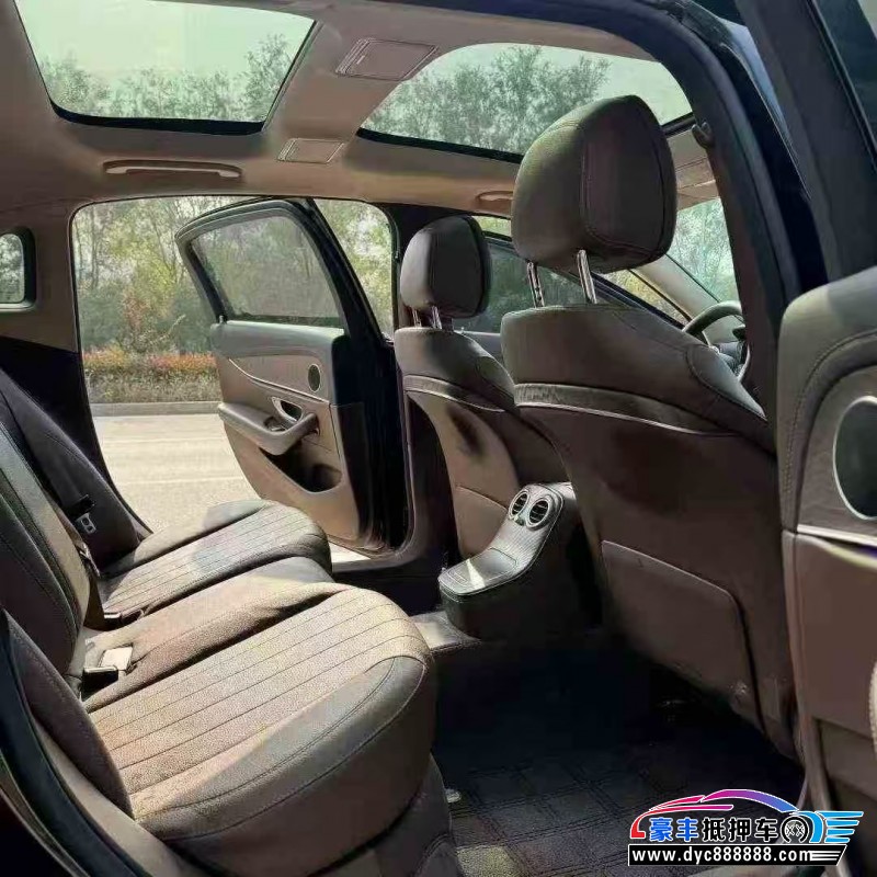 21年奔驰E轿车抵押车出售