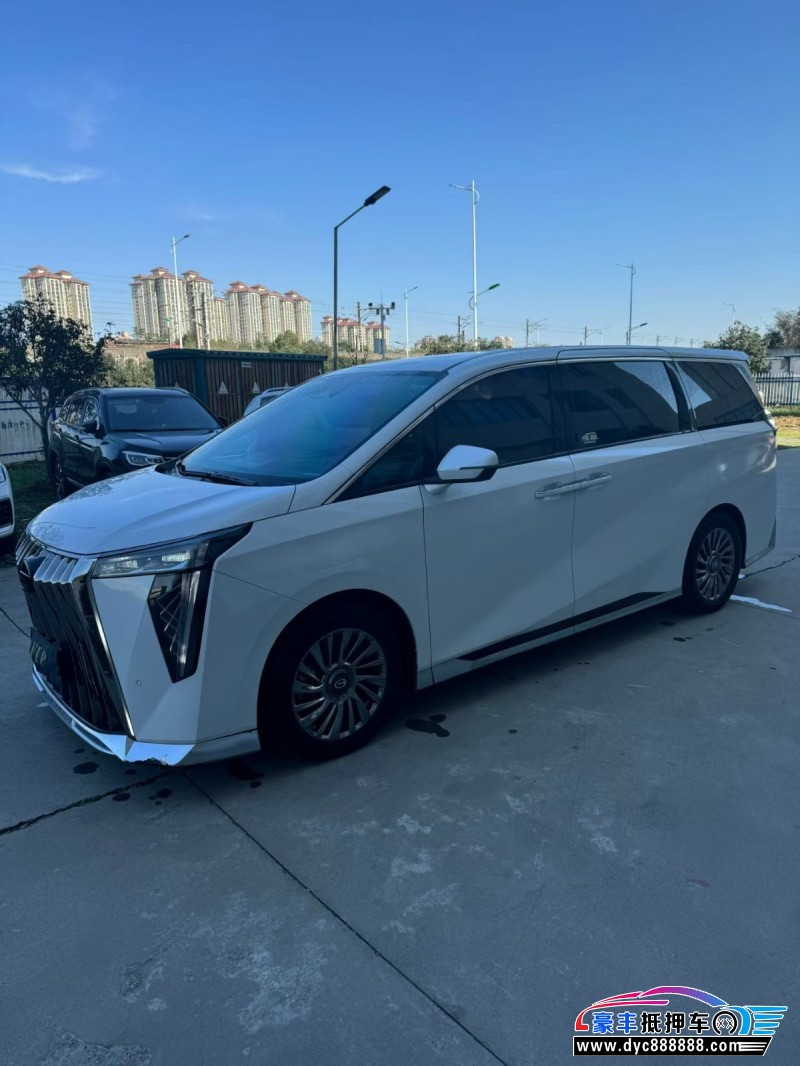 23年传祺M8轿车抵押车出售