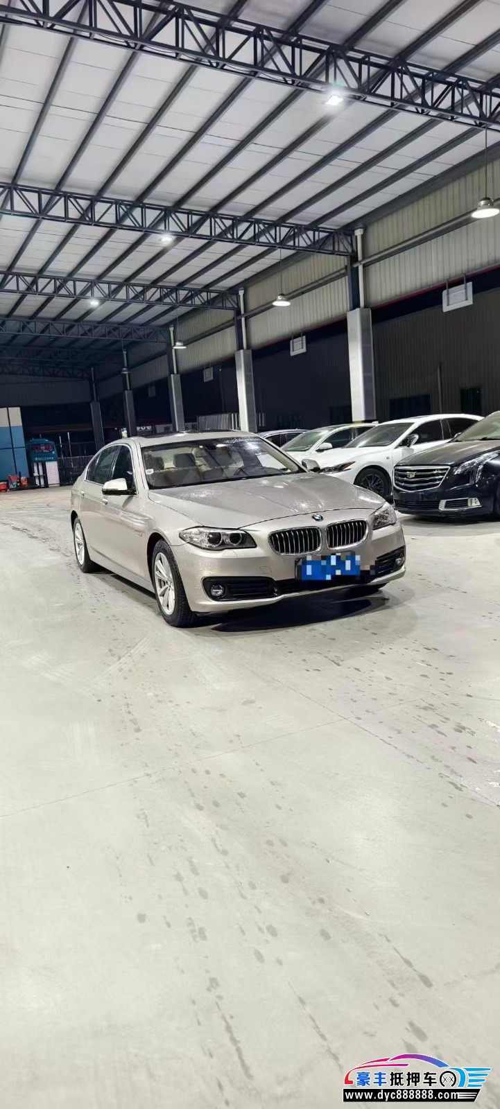 17年宝马5系轿车抵押车出售