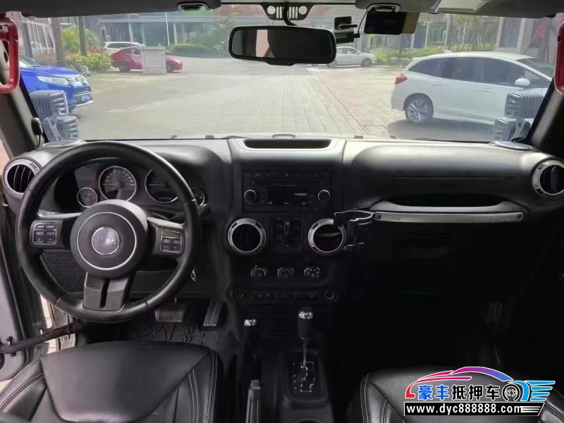 19年Jeep牧马人轿车抵押车出售