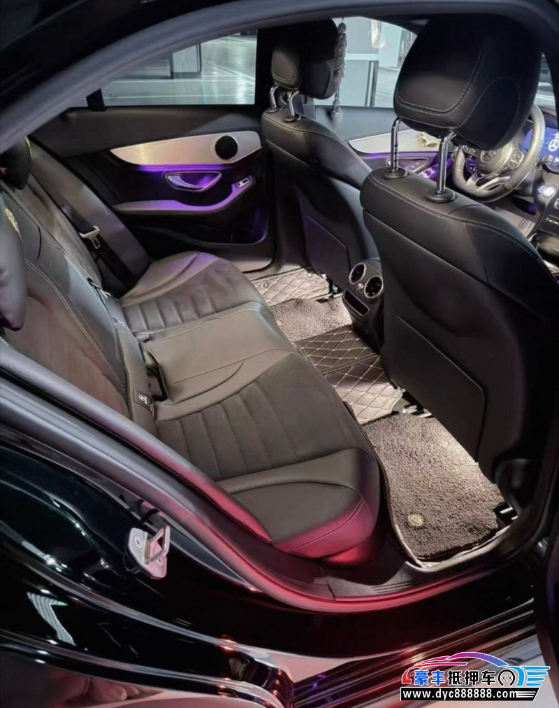 20年奔驰C轿车抵押车出售