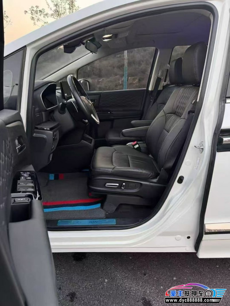 23年本田艾力绅轿车抵押车出售