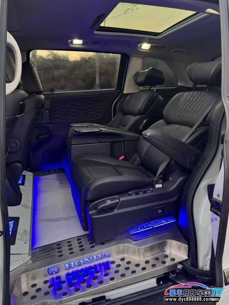 23年本田艾力绅轿车抵押车出售