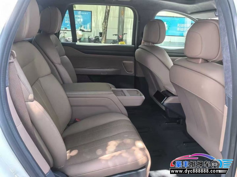 24年蔚来ES8轿车抵押车出售