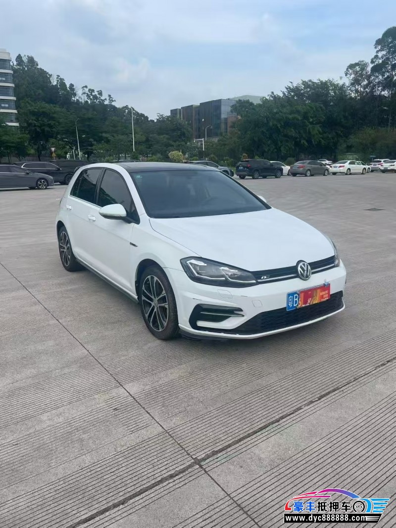 19年大众高尔夫轿车抵押车出售