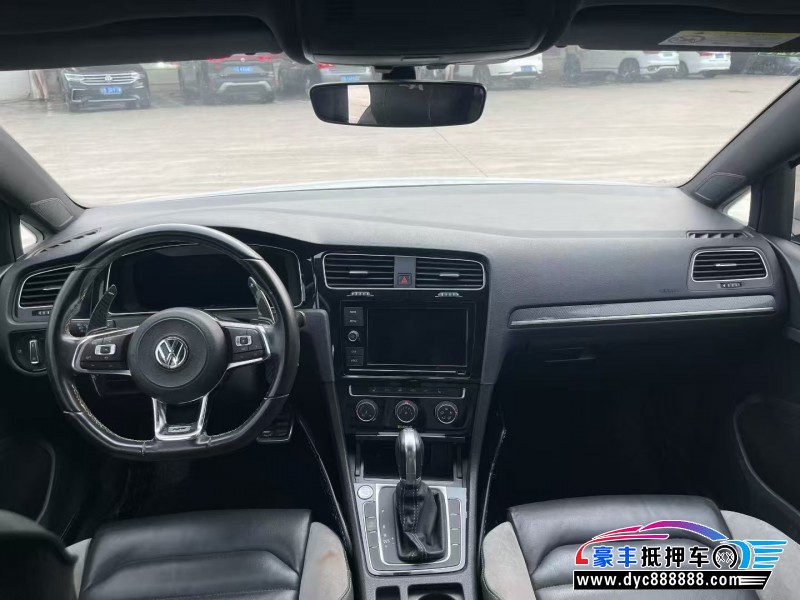 19年大众高尔夫轿车抵押车出售