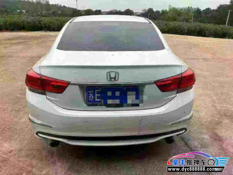 16年本田思铂睿轿车抵押车出售