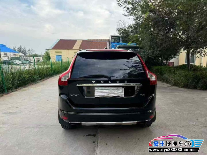 13年沃尔沃XC60轿车抵押车出售