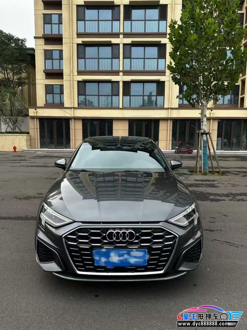 抵押车出售24年奥迪A3轿车