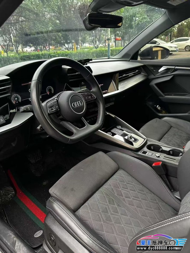 24年奥迪A3轿车抵押车出售