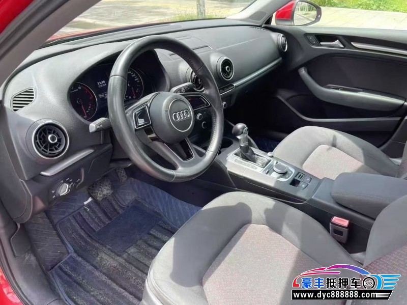 17年奥迪A3轿车抵押车出售