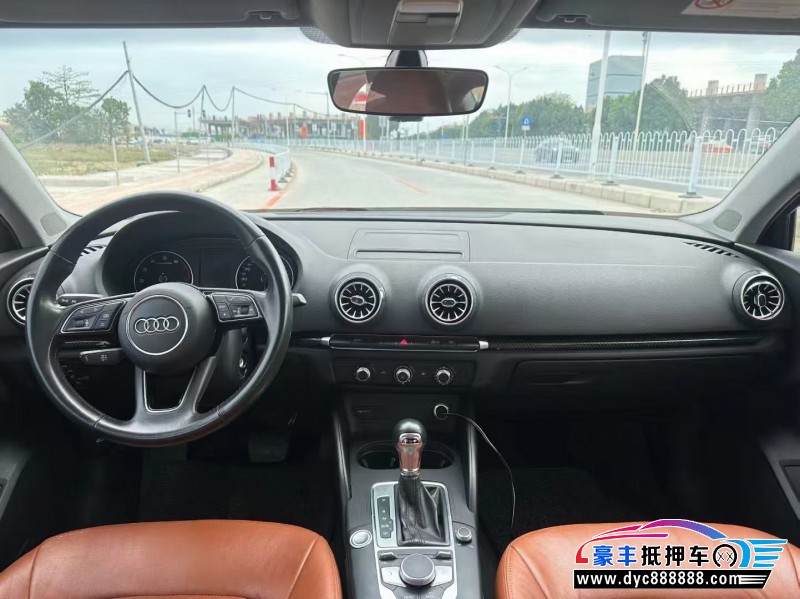 20年奥迪A3轿车抵押车出售
