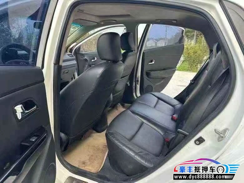 13年起亚K2轿车抵押车出售