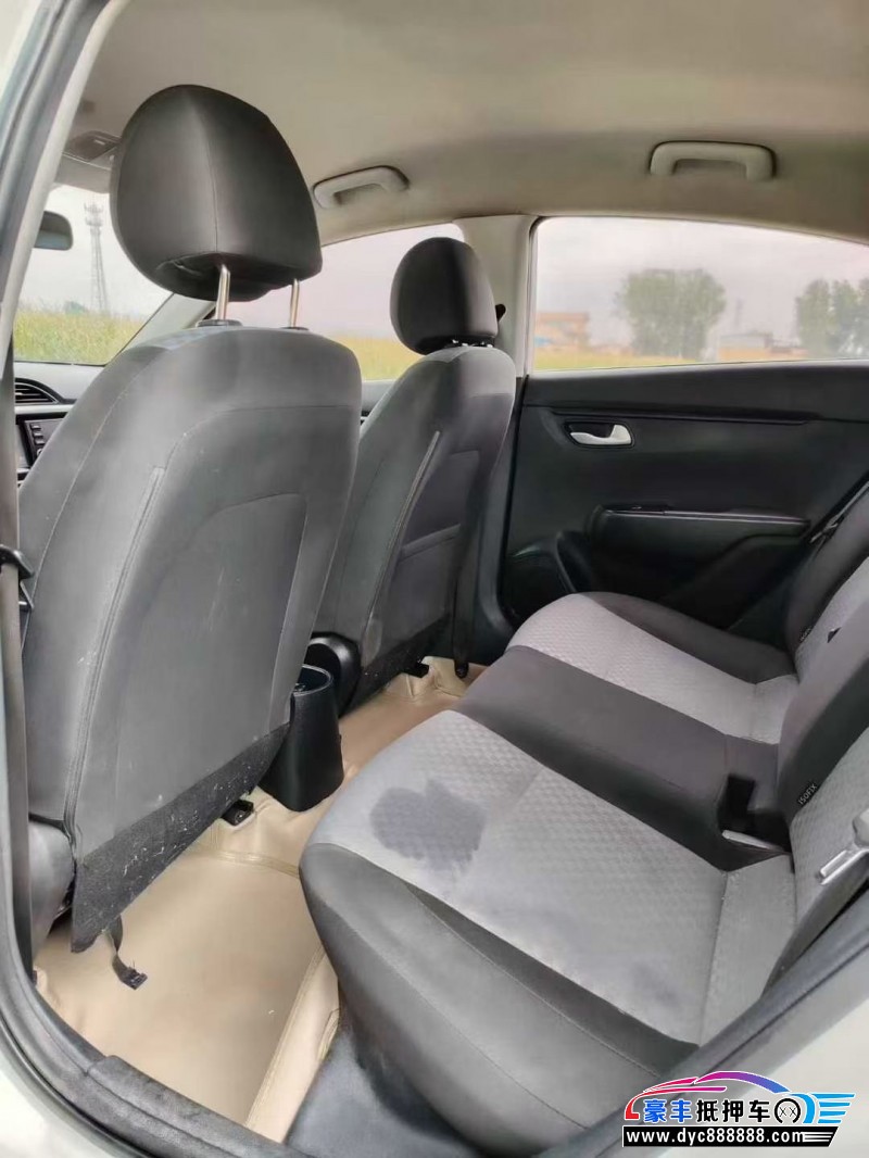 17年起亚K2轿车抵押车出售