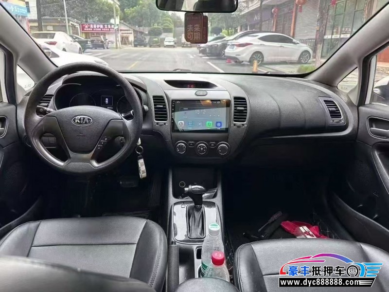 19年起亚K3轿车抵押车出售