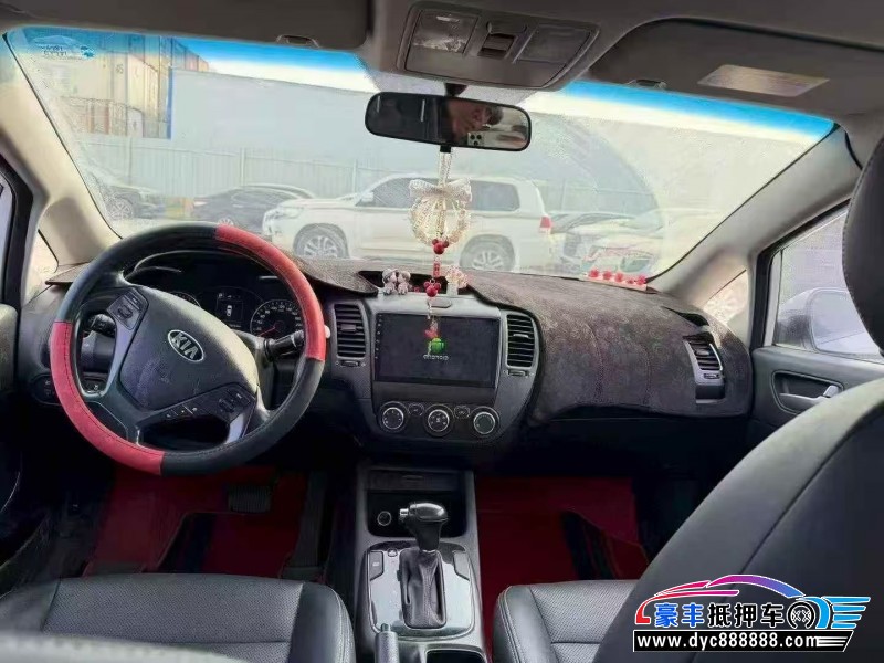 17年起亚K3轿车抵押车出售