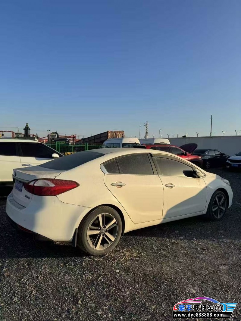 18年起亚K3轿车抵押车出售