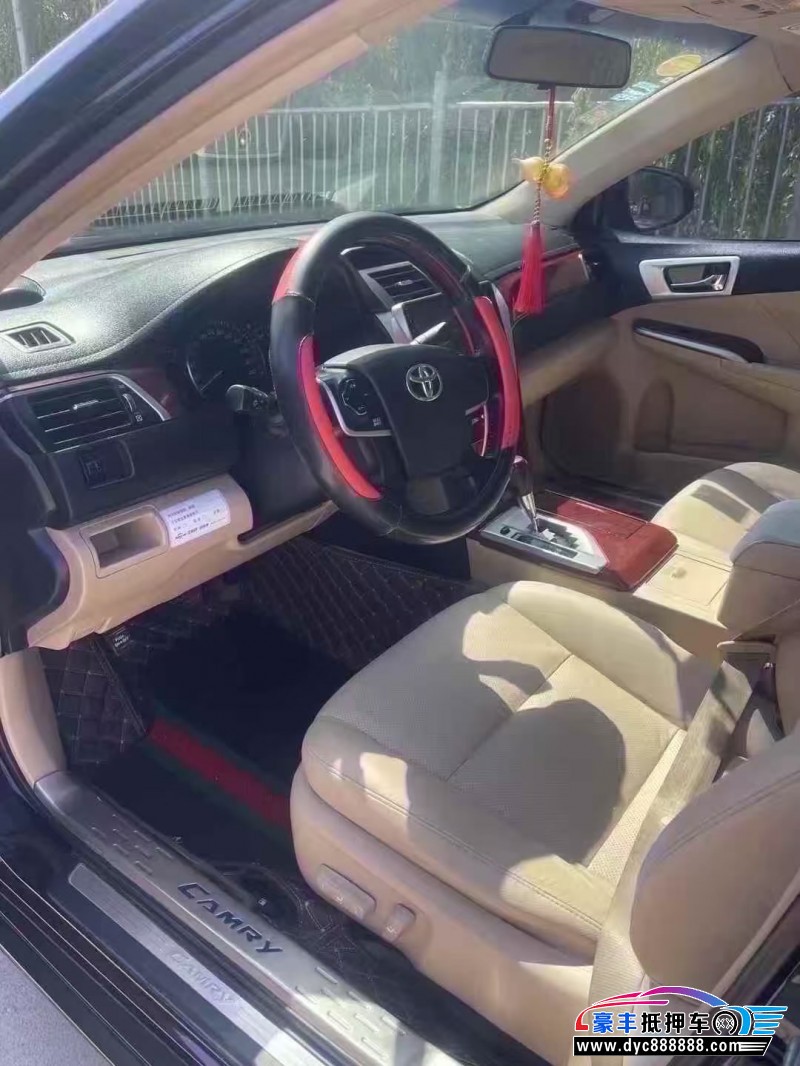 15年丰田凯美瑞轿车抵押车出售