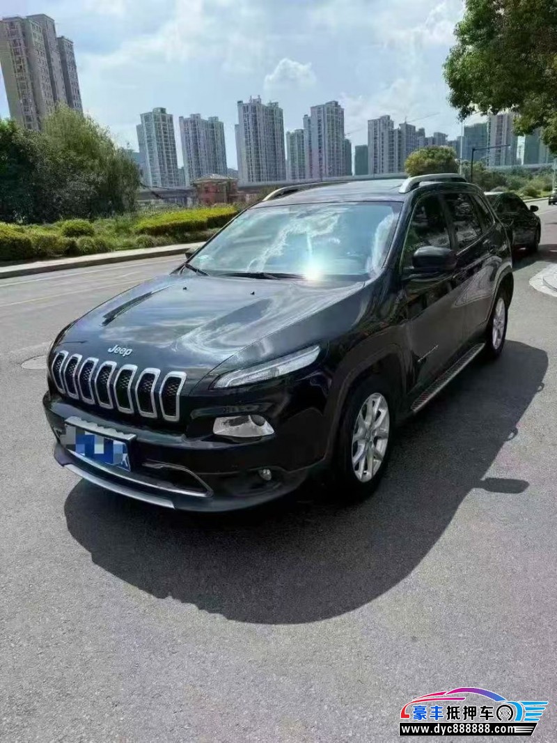 17年Jeep自由光SUV抵押车出售