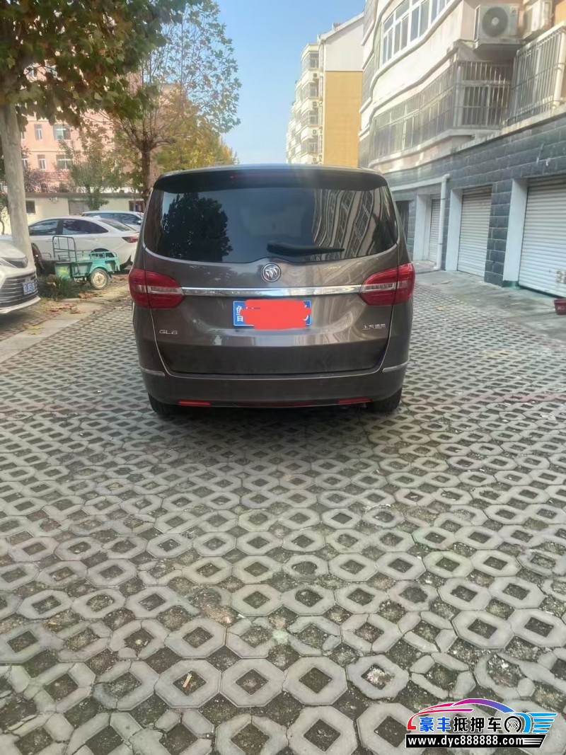 16年别克GL8轿车抵押车出售