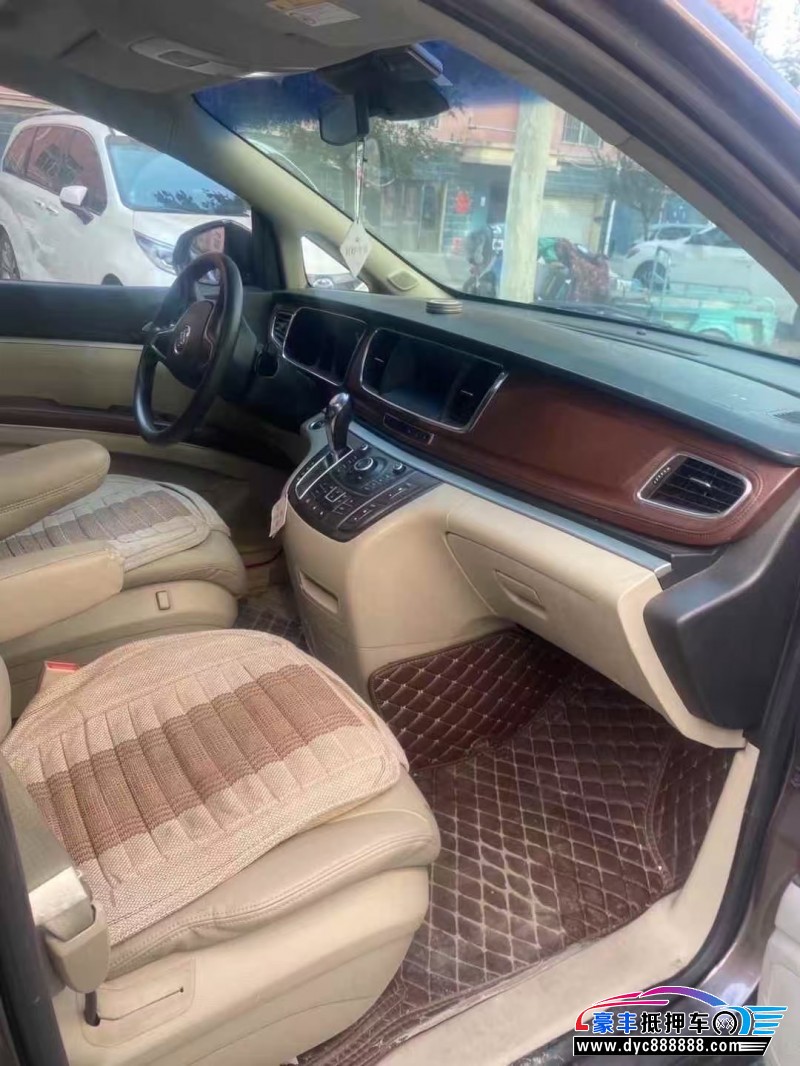 16年别克GL8轿车抵押车出售