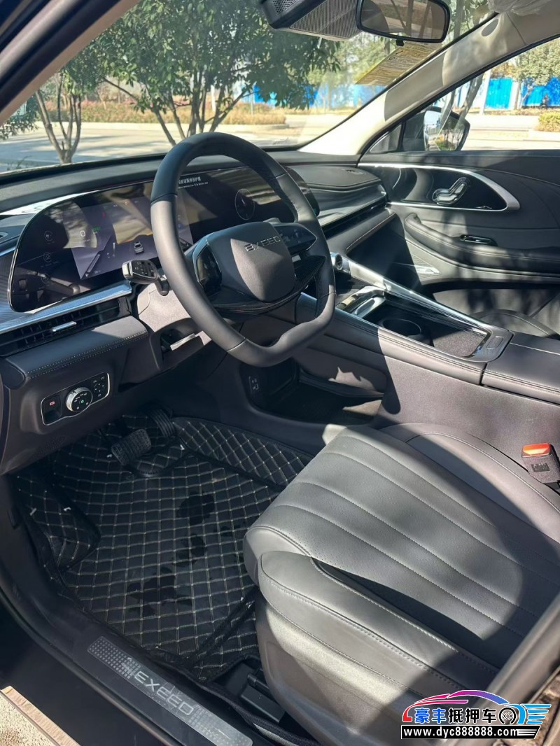 25年奇瑞星途凌云轿车抵押车出售