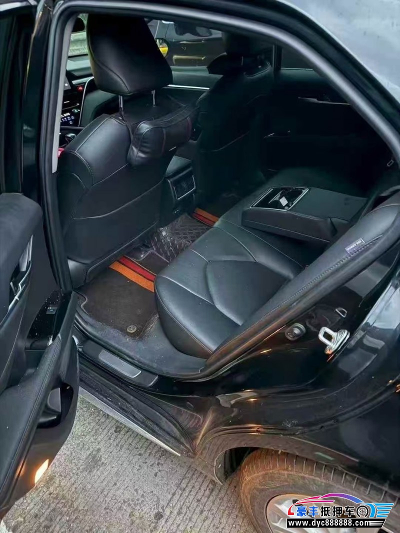 23年丰田凯美瑞轿车抵押车出售