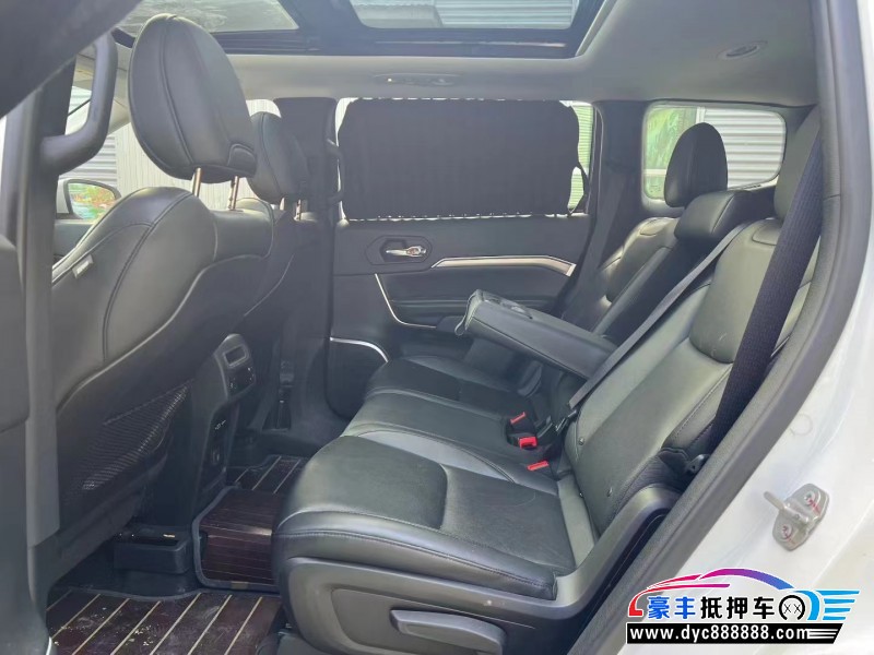 20年Jeep指挥官轿车抵押车出售