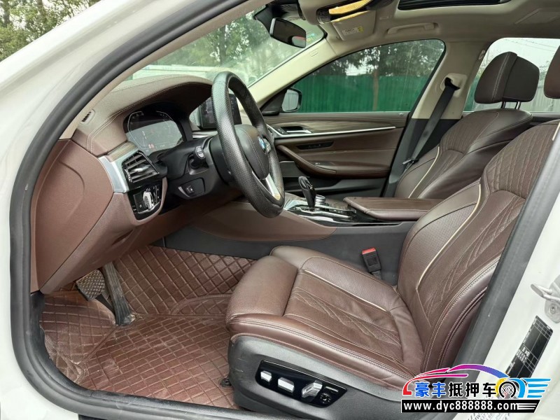 20年宝马5系轿车抵押车出售