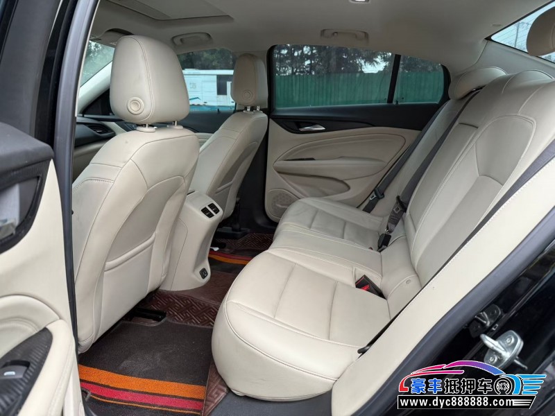 21年别克君威轿车抵押车出售