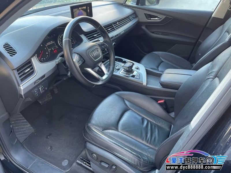 16年奥迪Q7轿车抵押车出售