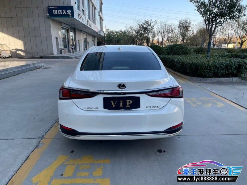 19年雷克萨斯ES轿车抵押车出售