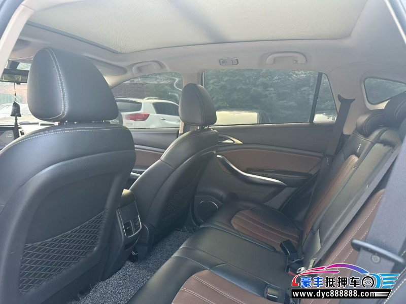 18年比亚迪宋轿车抵押车出售