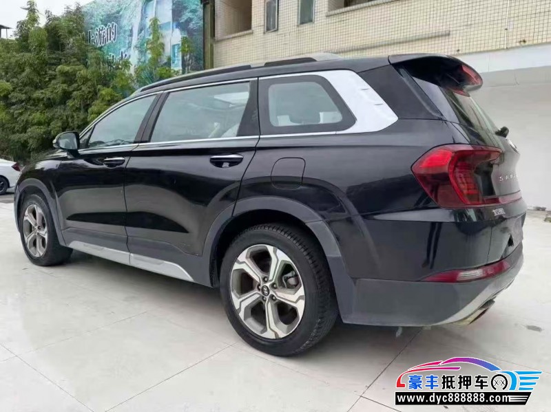 19年现代新胜达轿车抵押车出售