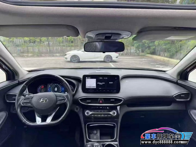 19年现代新胜达轿车抵押车出售