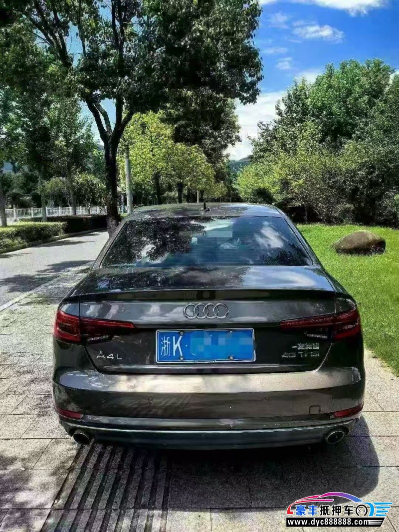 18年奥迪A4L轿车抵押车出售
