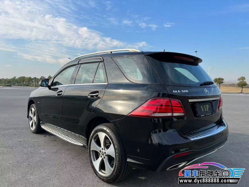 18年奔驰GLE轿车抵押车出售