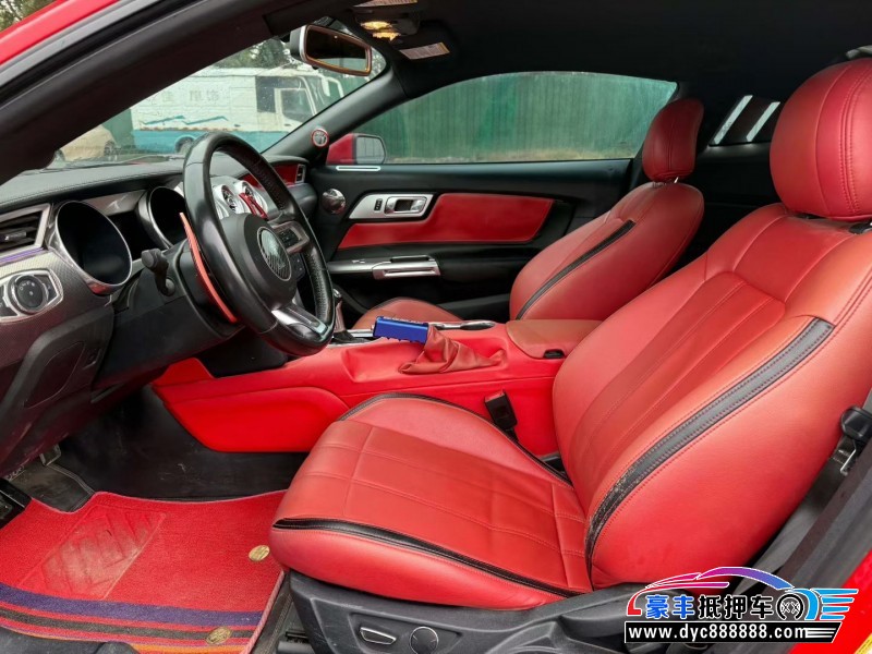 19年福特野马轿车抵押车出售