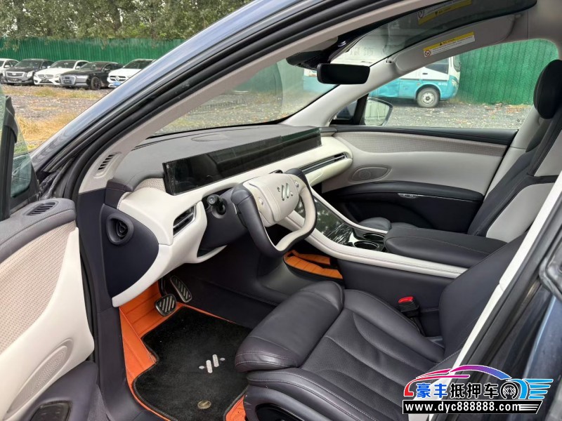 23年智己LS7轿车抵押车出售