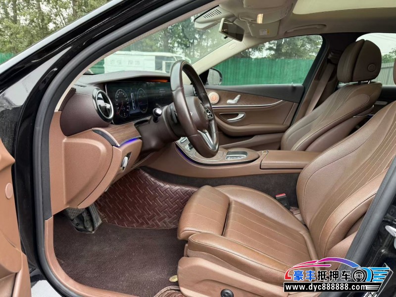 19年奔驰E轿车抵押车出售