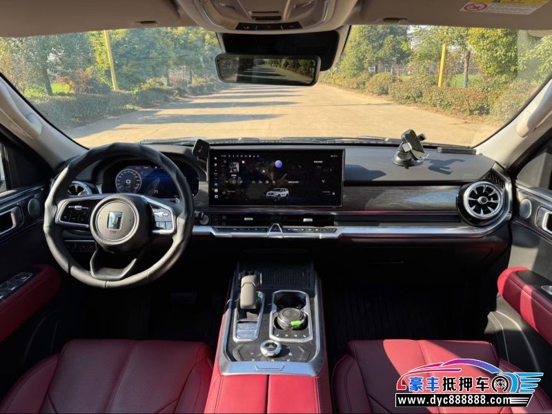 25年WEY坦克400轿车抵押车出售