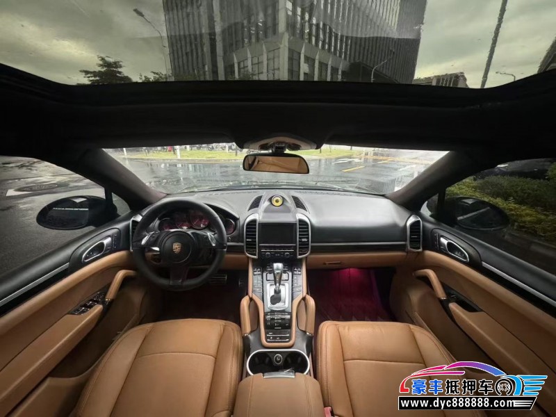 13年保时捷卡宴轿车抵押车出售