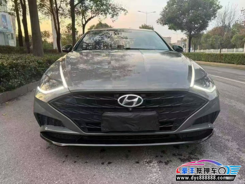 20年现代索纳塔轿车抵押车出售