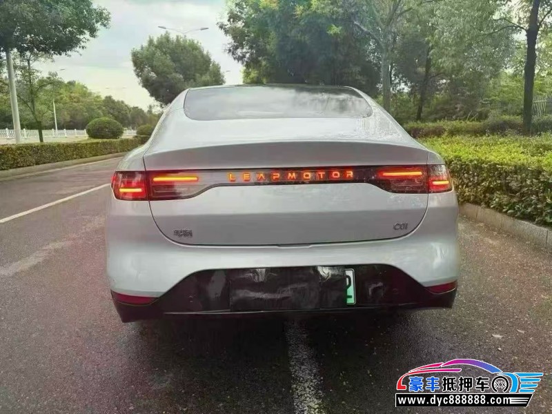 24年零跑c01轿车抵押车出售