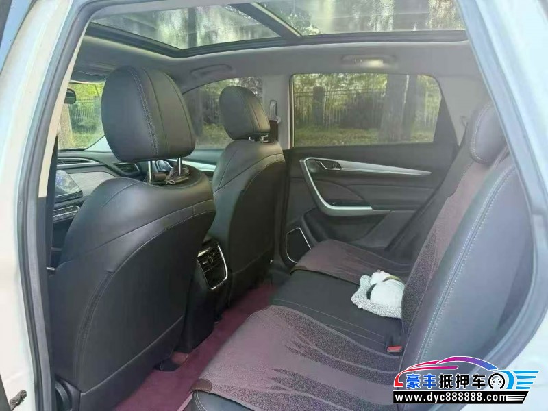 21年东风AX7轿车抵押车出售