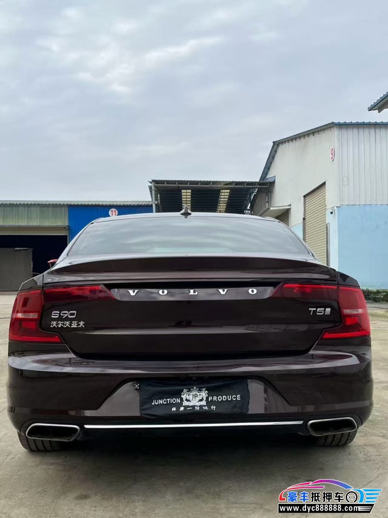 19年沃尔沃S90轿车抵押车出售