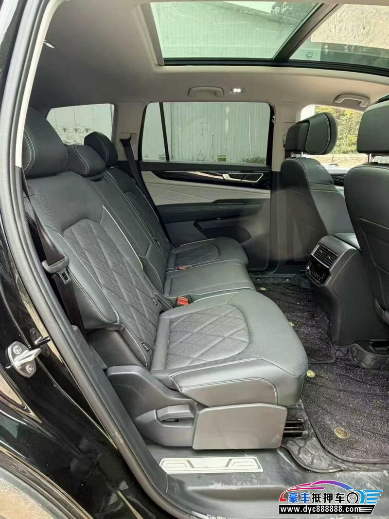 25年大众途昂轿车抵押车出售