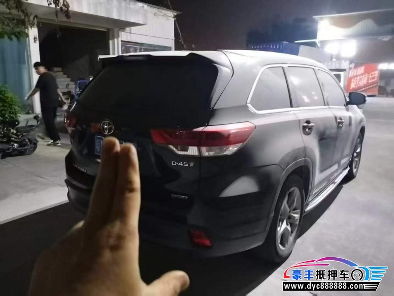 21年丰田汉兰达轿车抵押车出售