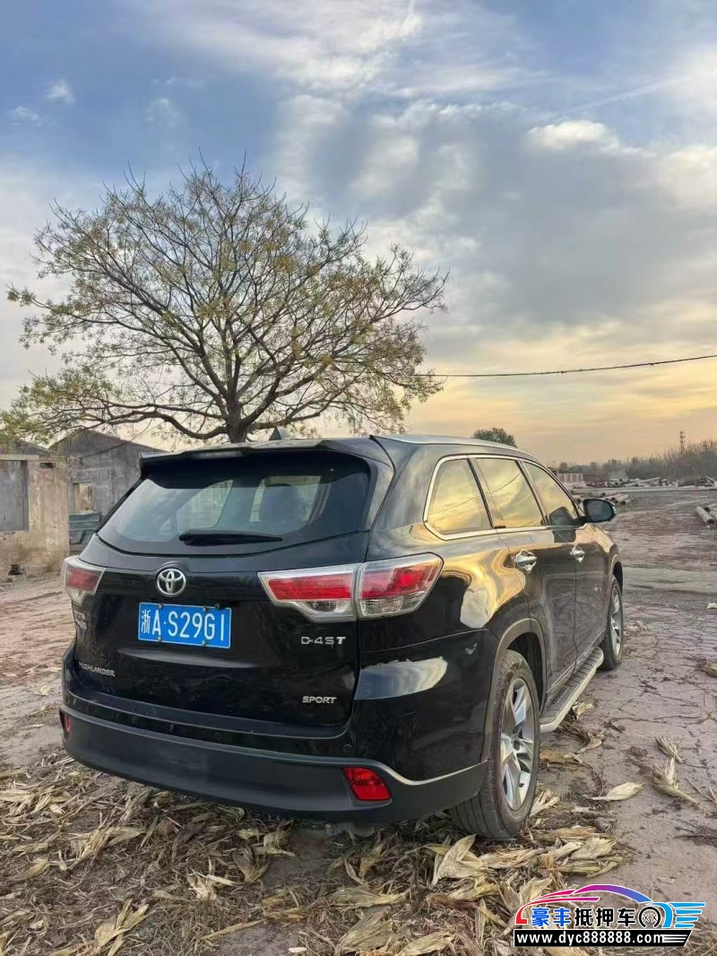 18年丰田汉兰达轿车抵押车出售