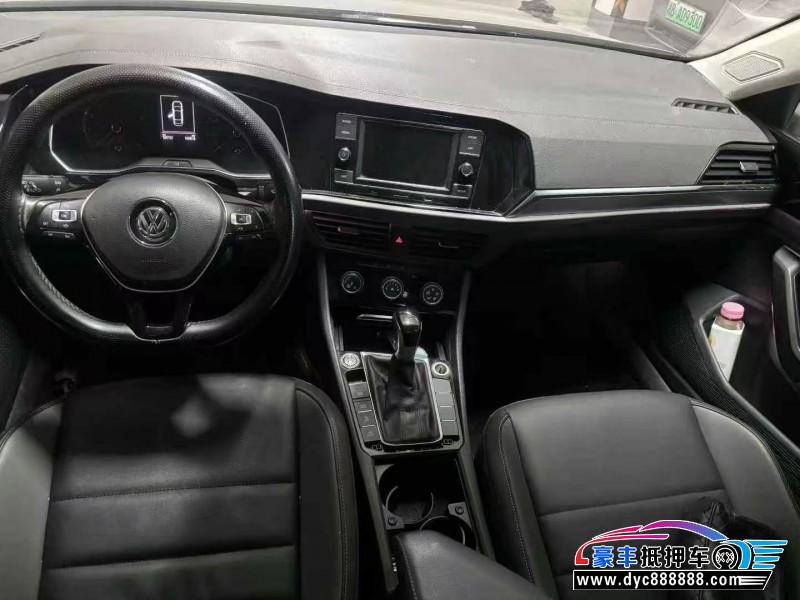 20年大众速腾轿车抵押车出售